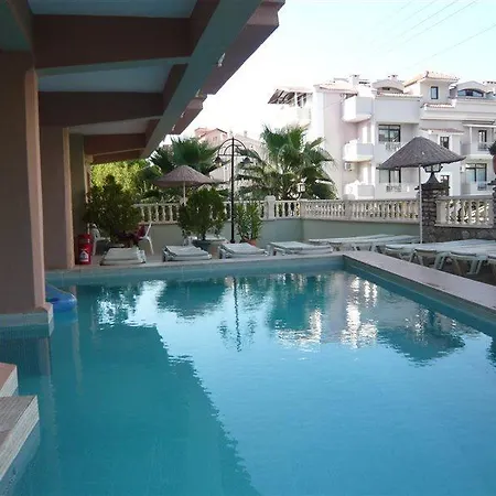 Hotell Domino Palace